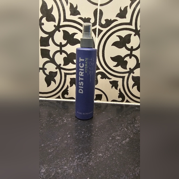 Pure Romance Mosturizing Body Oil For Men - Never Used - Picture 1 of 2